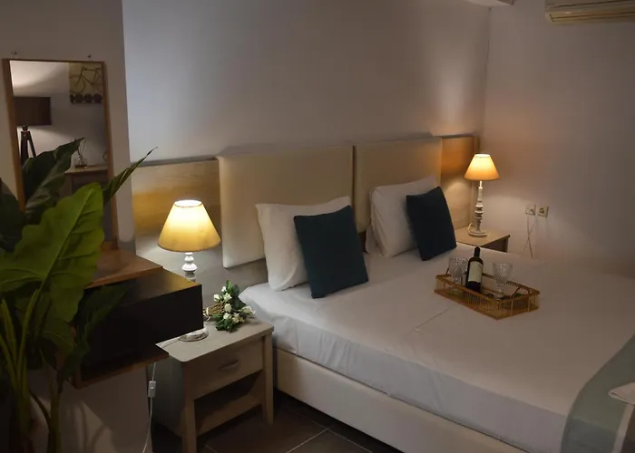 Aqua Mare Sea Side Aparthotel Nea Kallikrateia