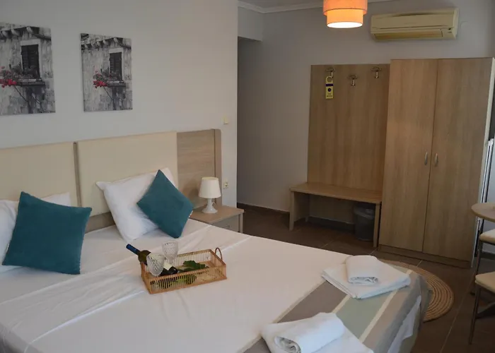 Aqua Mare Sea Side Aparthotel