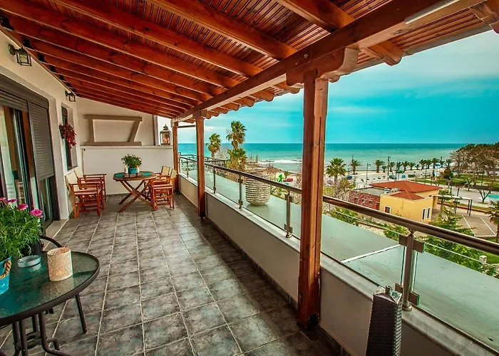 Aqua Mare Sea Side Aparthotel